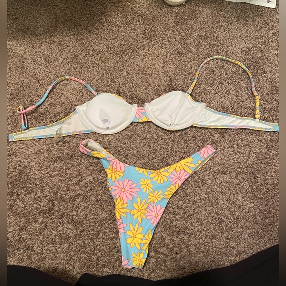 floral bikini - Picture 2 of 2